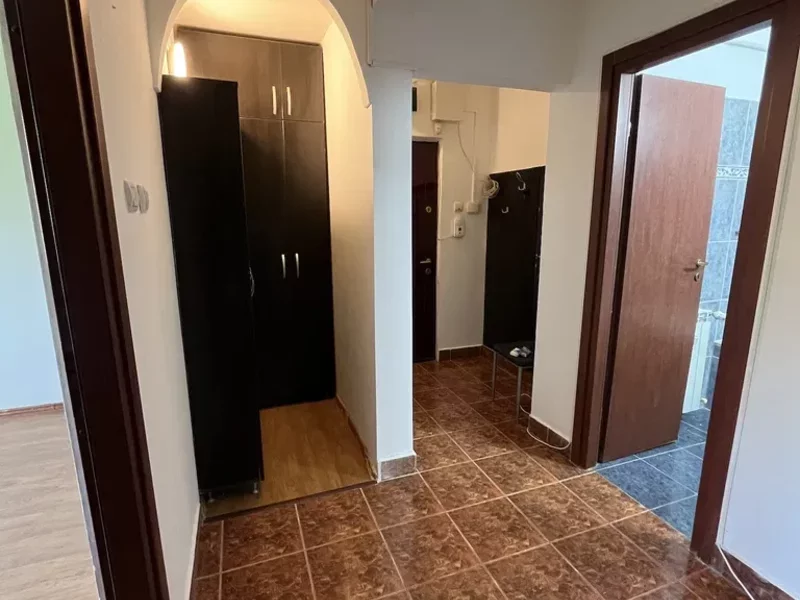 Drumul Taberei, Brasov, Piata Moghioros, Plazza Mall,